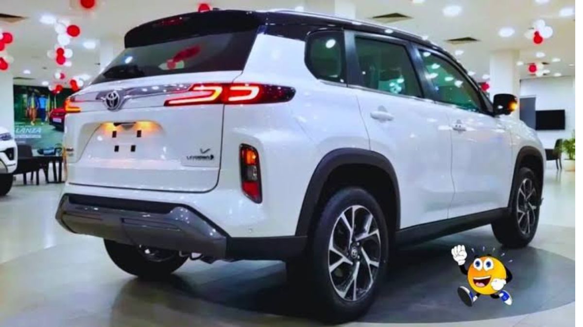 Toyota Hyryder Mini Fortuner