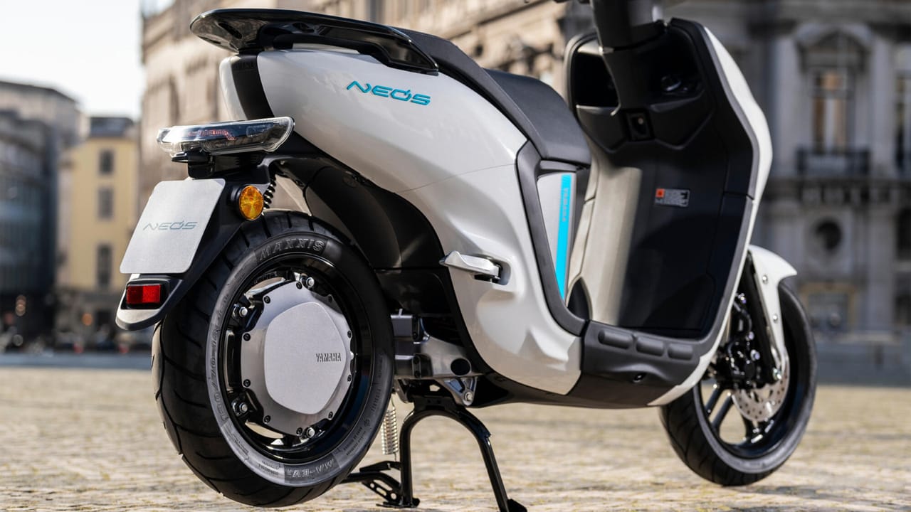 Yamaha E01 Electric Scooter