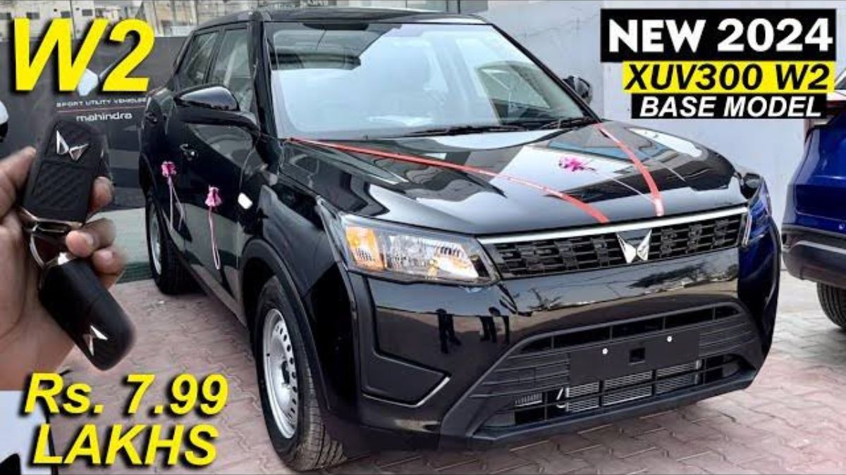 Mahindra XUV300 W2 Car