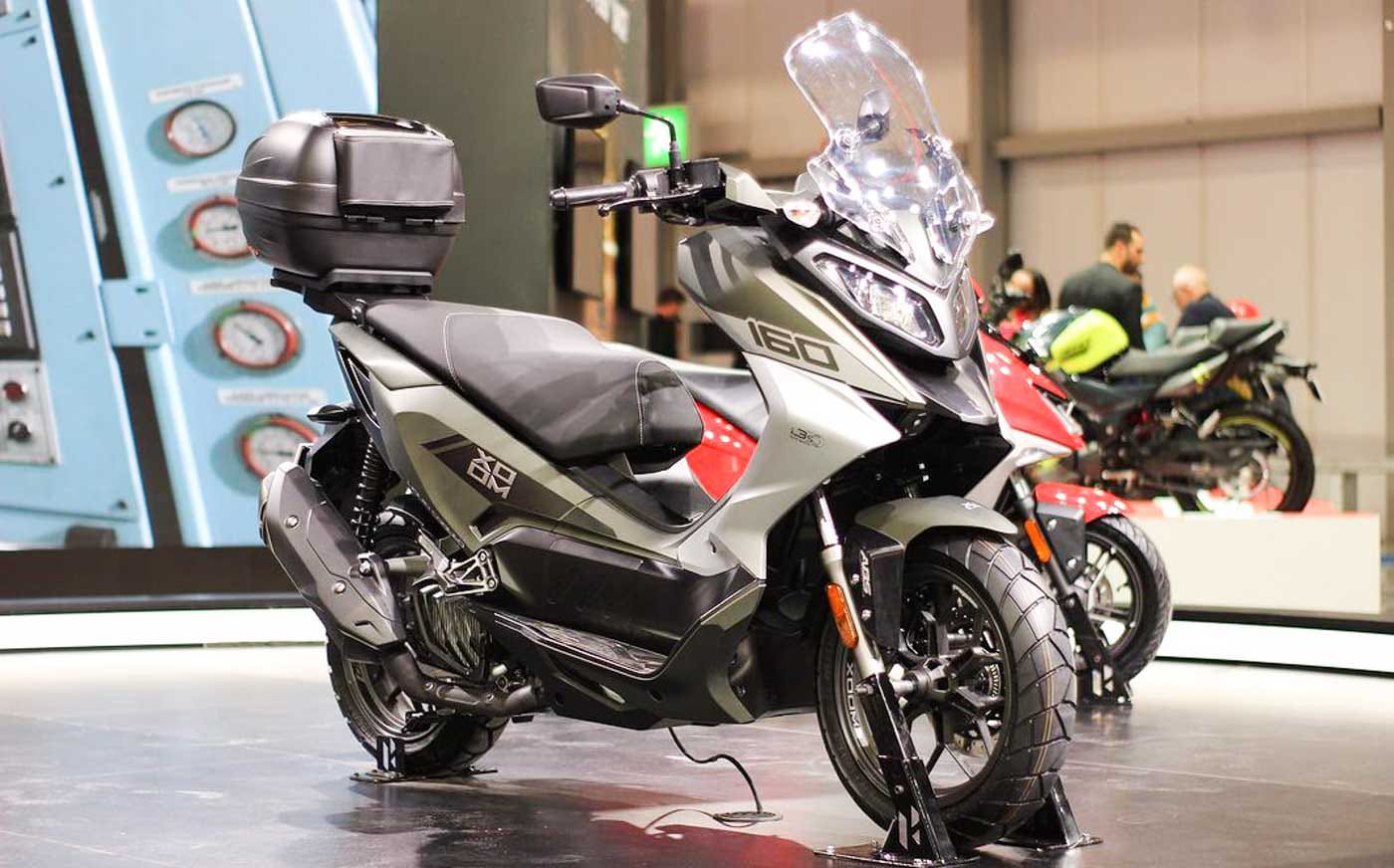 Hero Xoom 160 Scooter