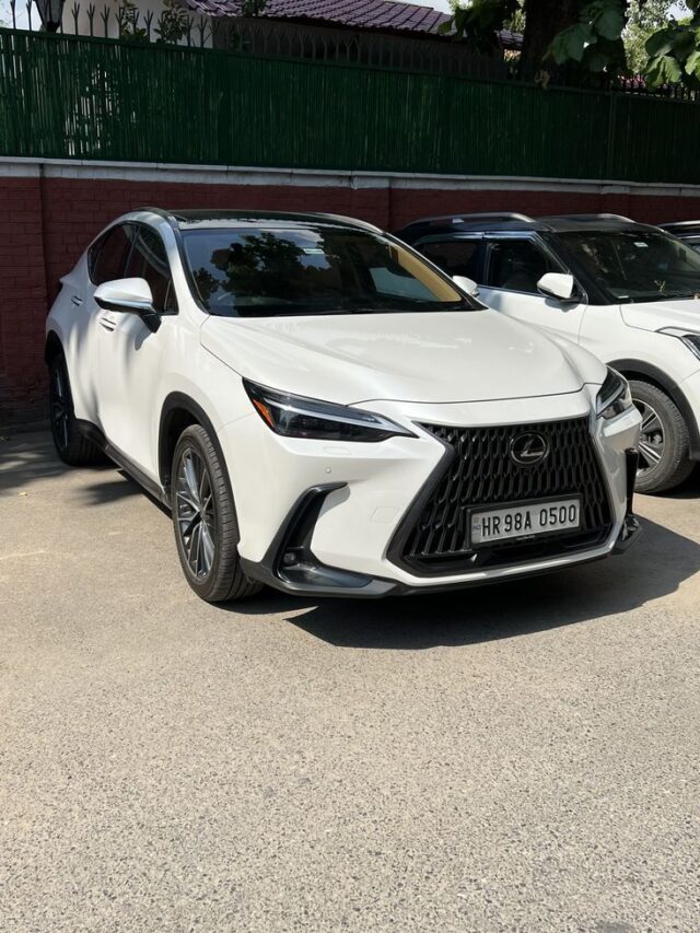 Lexus NX 350h AWD Luxury 2022- ₹70 lakh _ Real-life review (2)