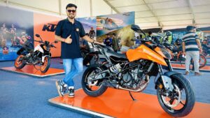 KTM Duke का ख़ास अंदाज़ आधुनिक फीचर्स से सभी को दे रहा मात, इस दिवाली मिल रहा ख़ास डिस्काउंट